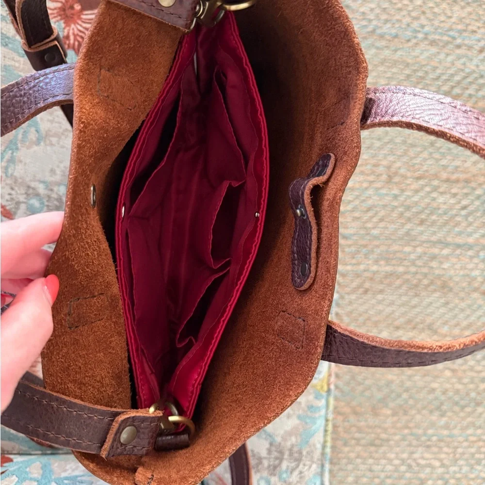 Portland Leather Mini Tote Bag with Crossbody Strap - Picture 7 of 8